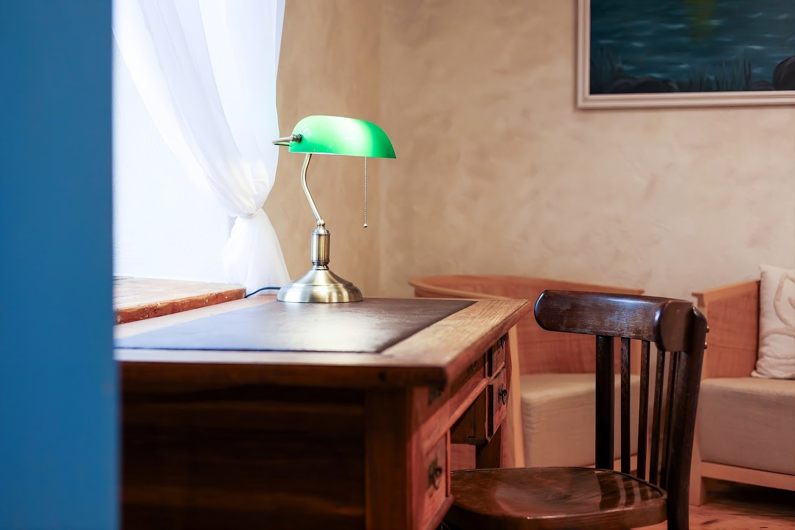 Alatskivi Moonakatemaja Lofti magamistoa kirjanurk