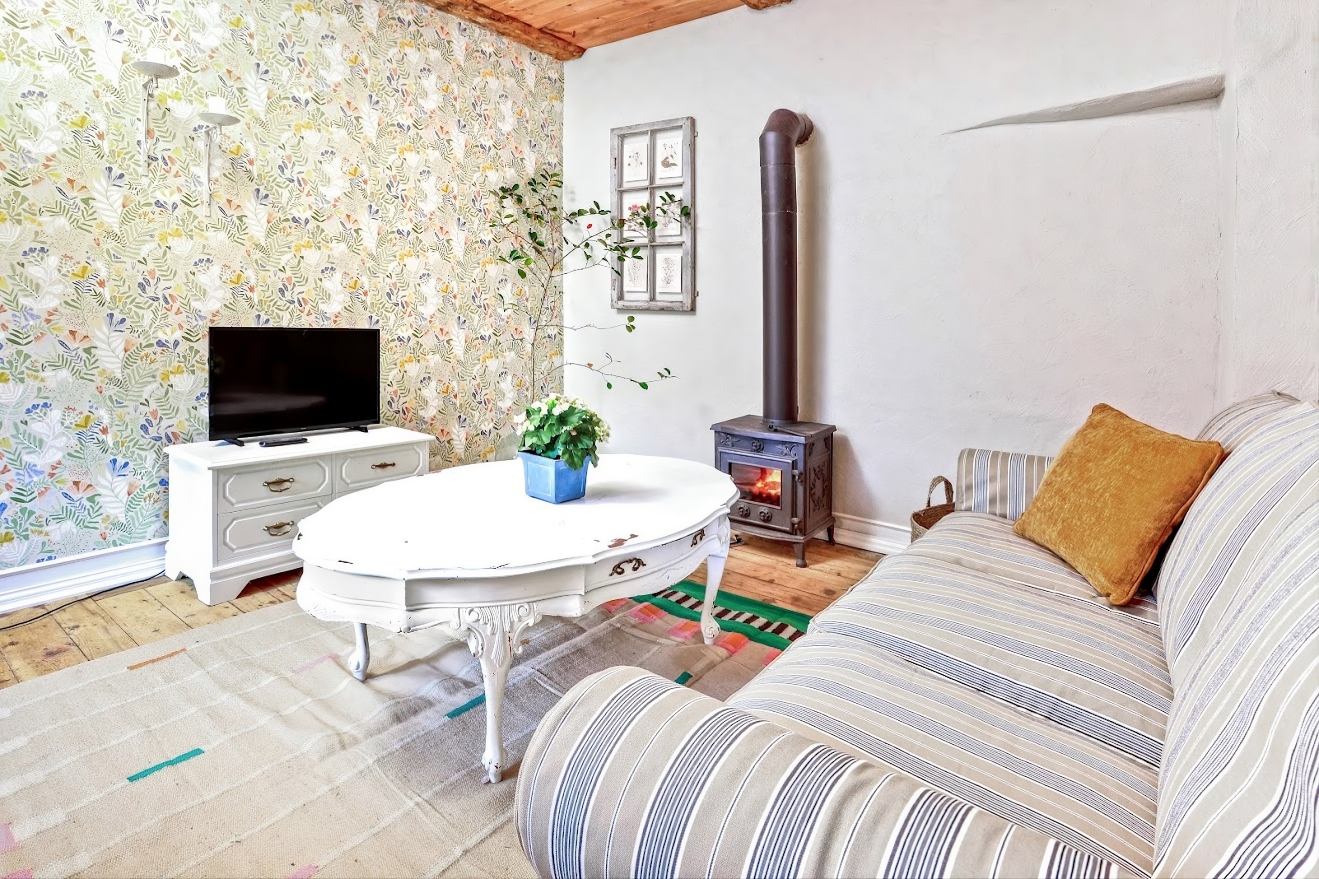 Alatskivi Moonakatemaja Lofti elutuba