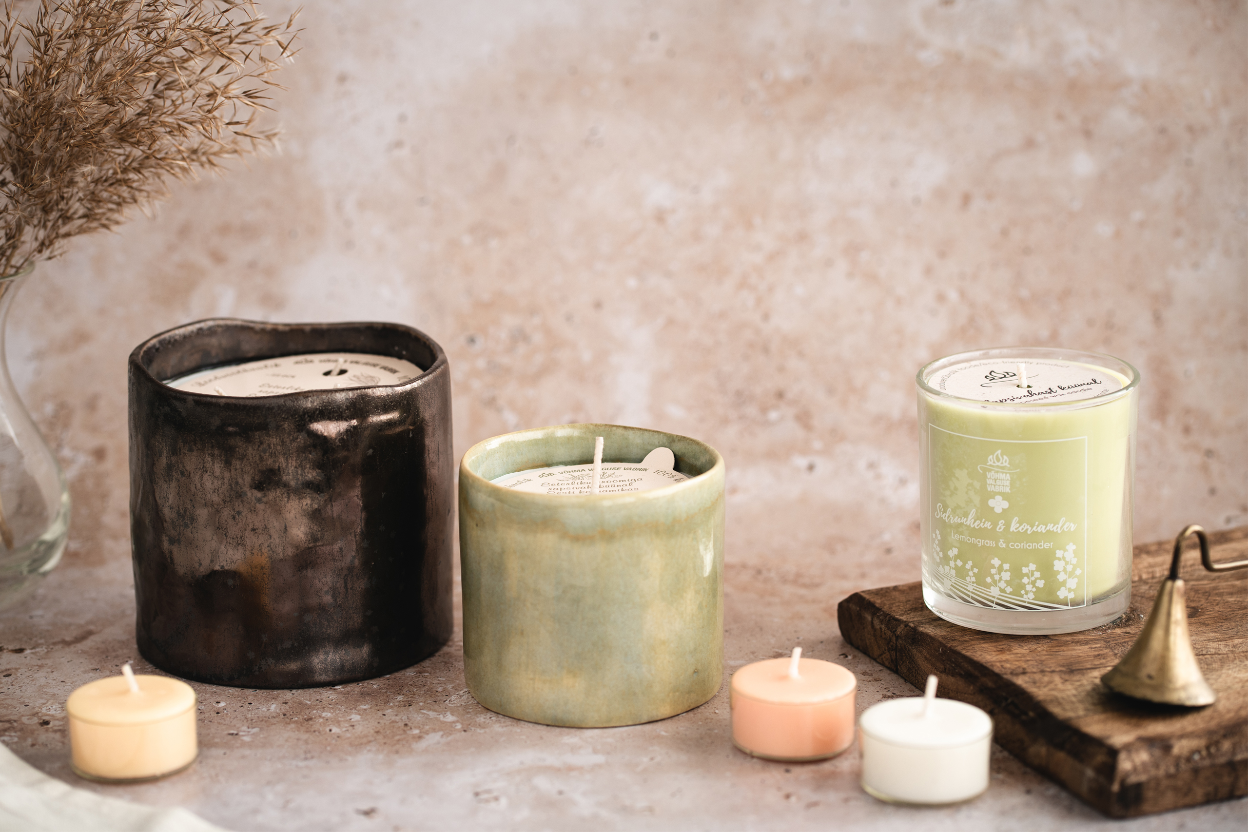 Võhma küünlavabriku käsitööküünlad keraamikas Võhmas, Kihvt Galerii