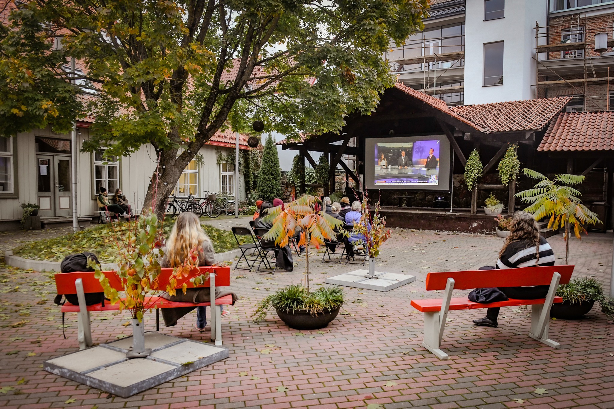 Antoniuse õu sügisel