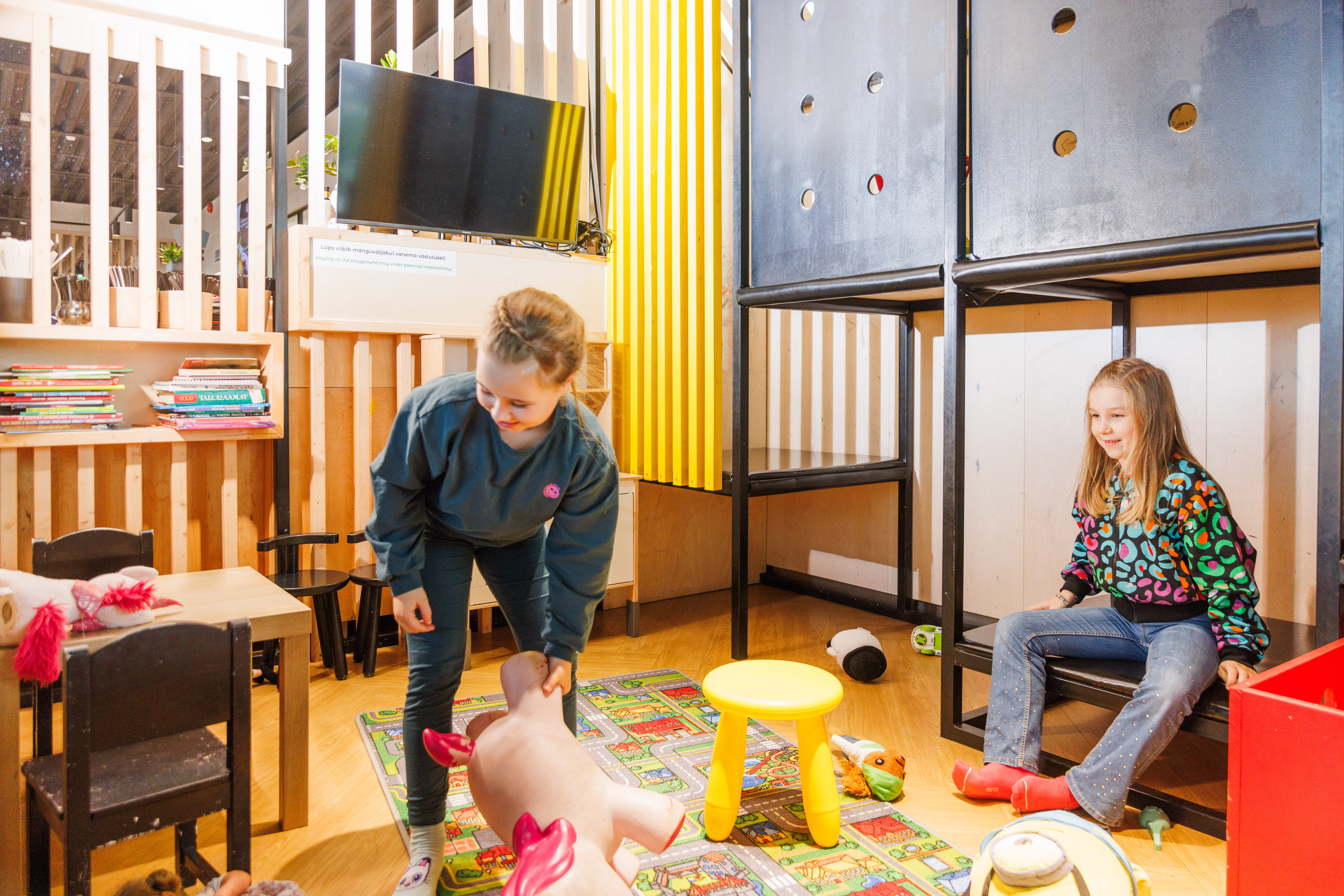 Laste lemmik peatuspaik - Tikupoisi restoran