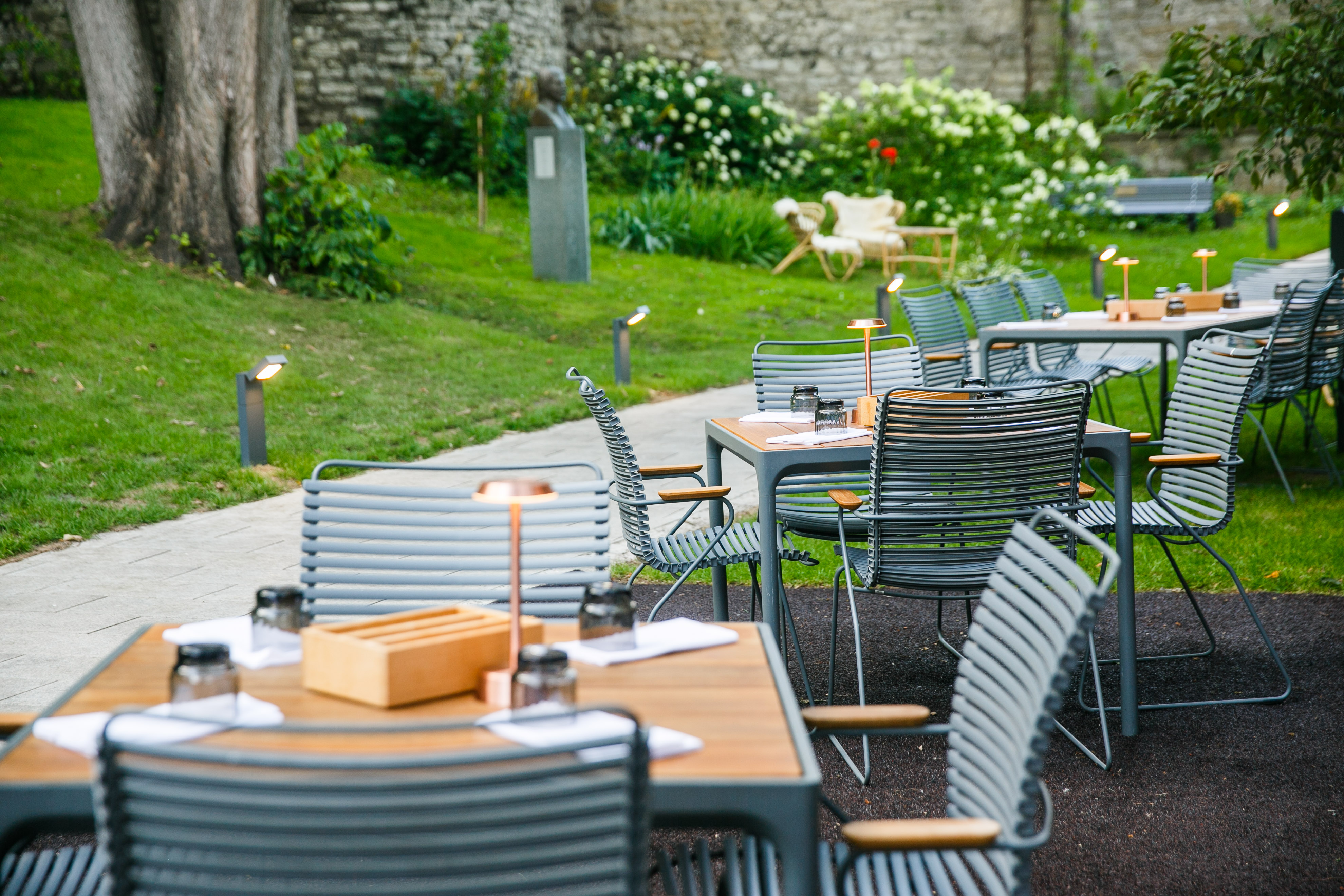 Restaurant courtyard