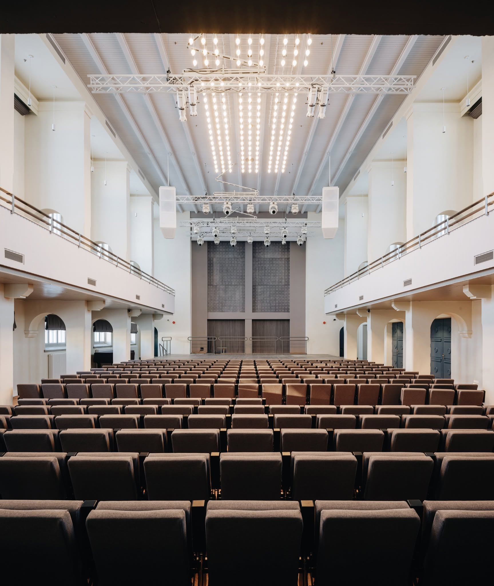 Saal Fratres