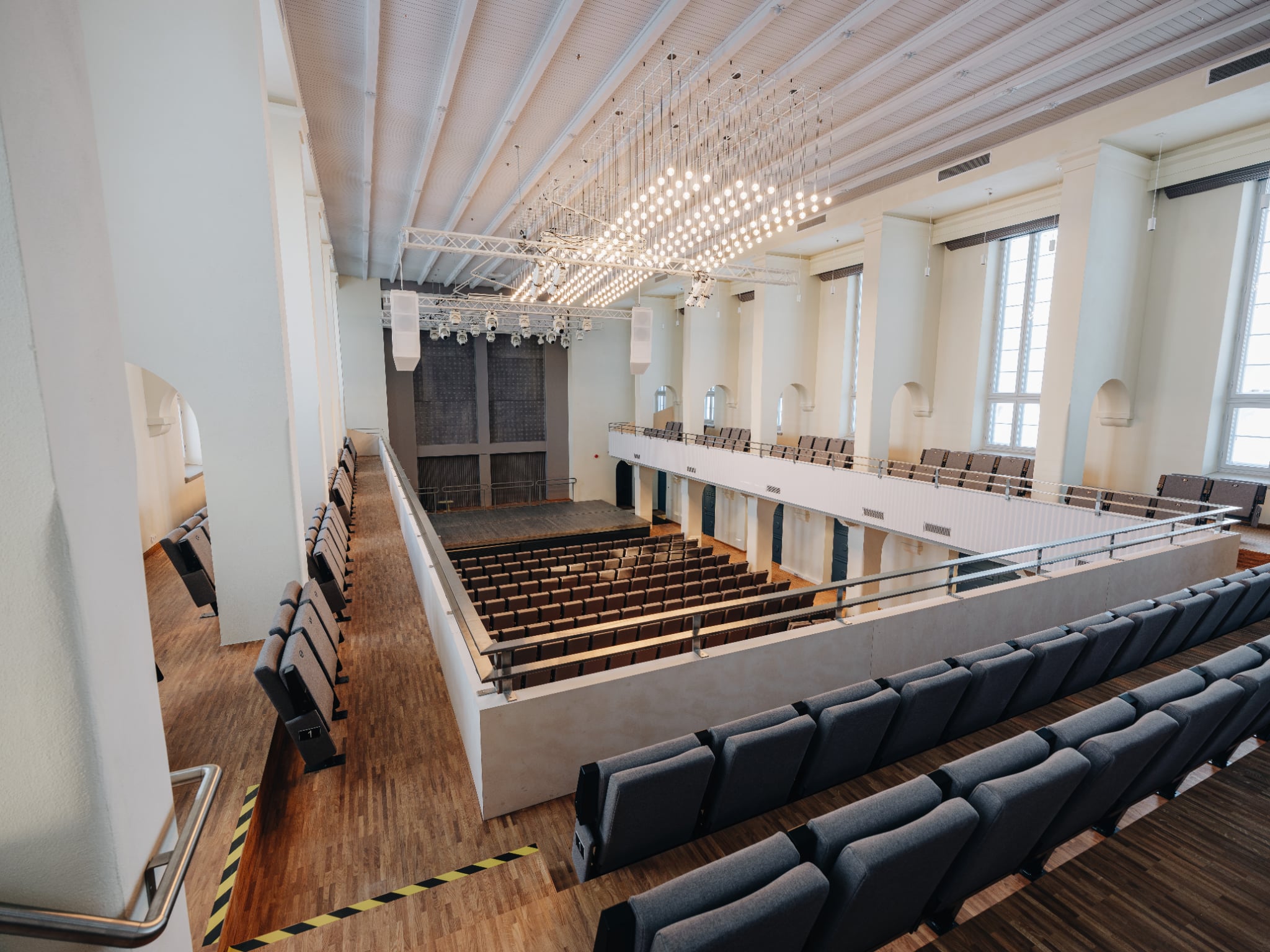 Saal Fratres