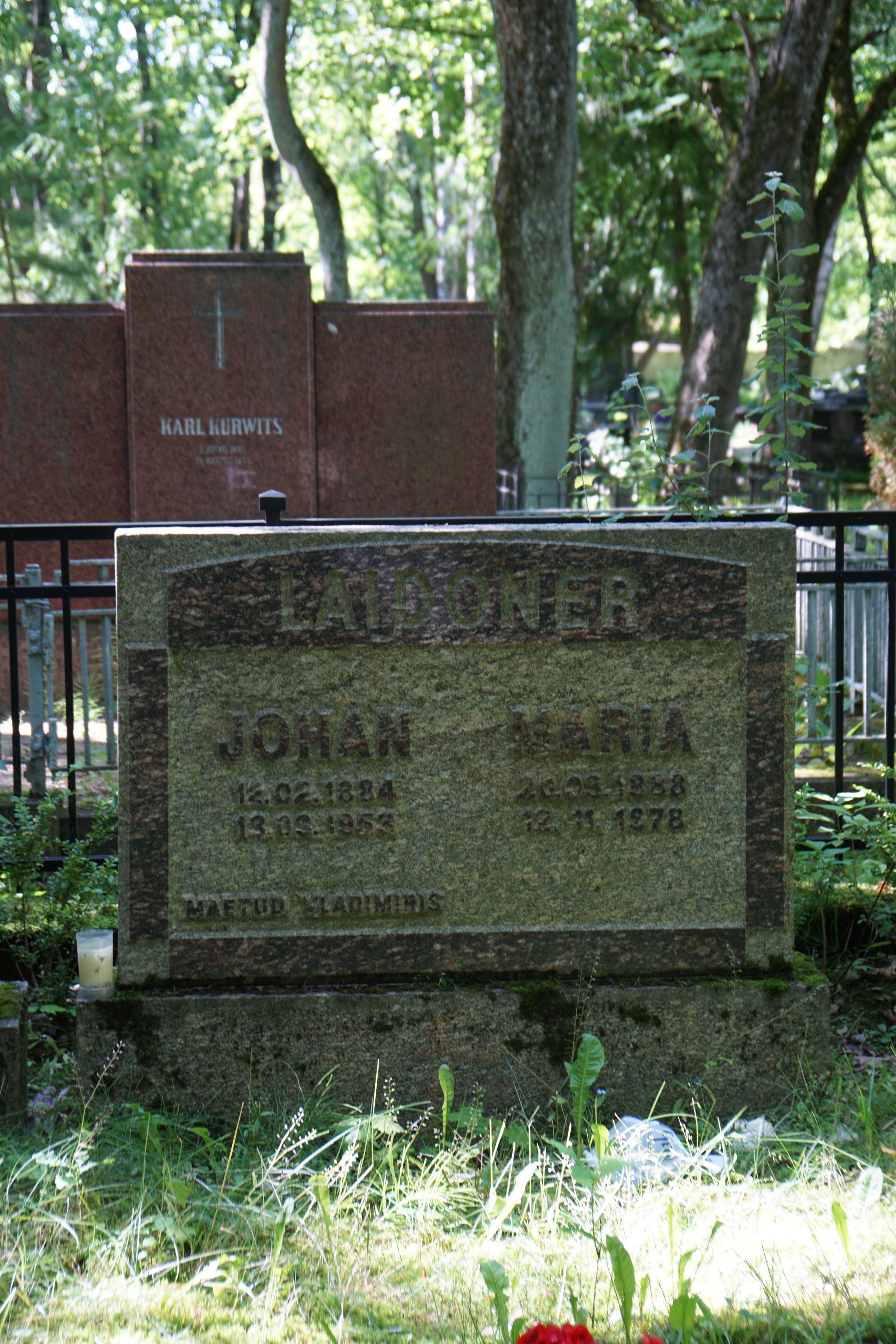 Maria Laidoneri haud Siselinnas