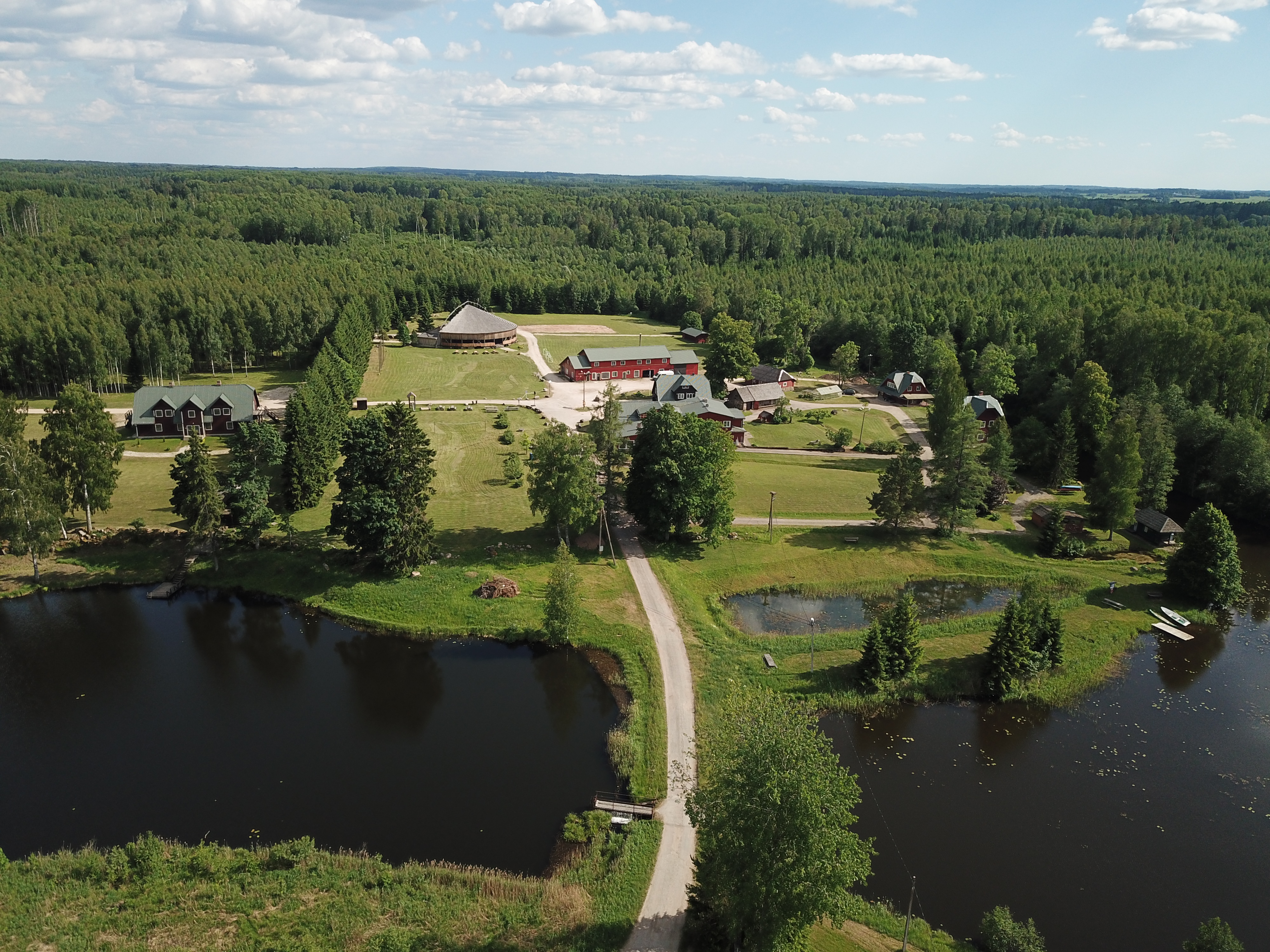 Kopra talu kompleksi välisvaade