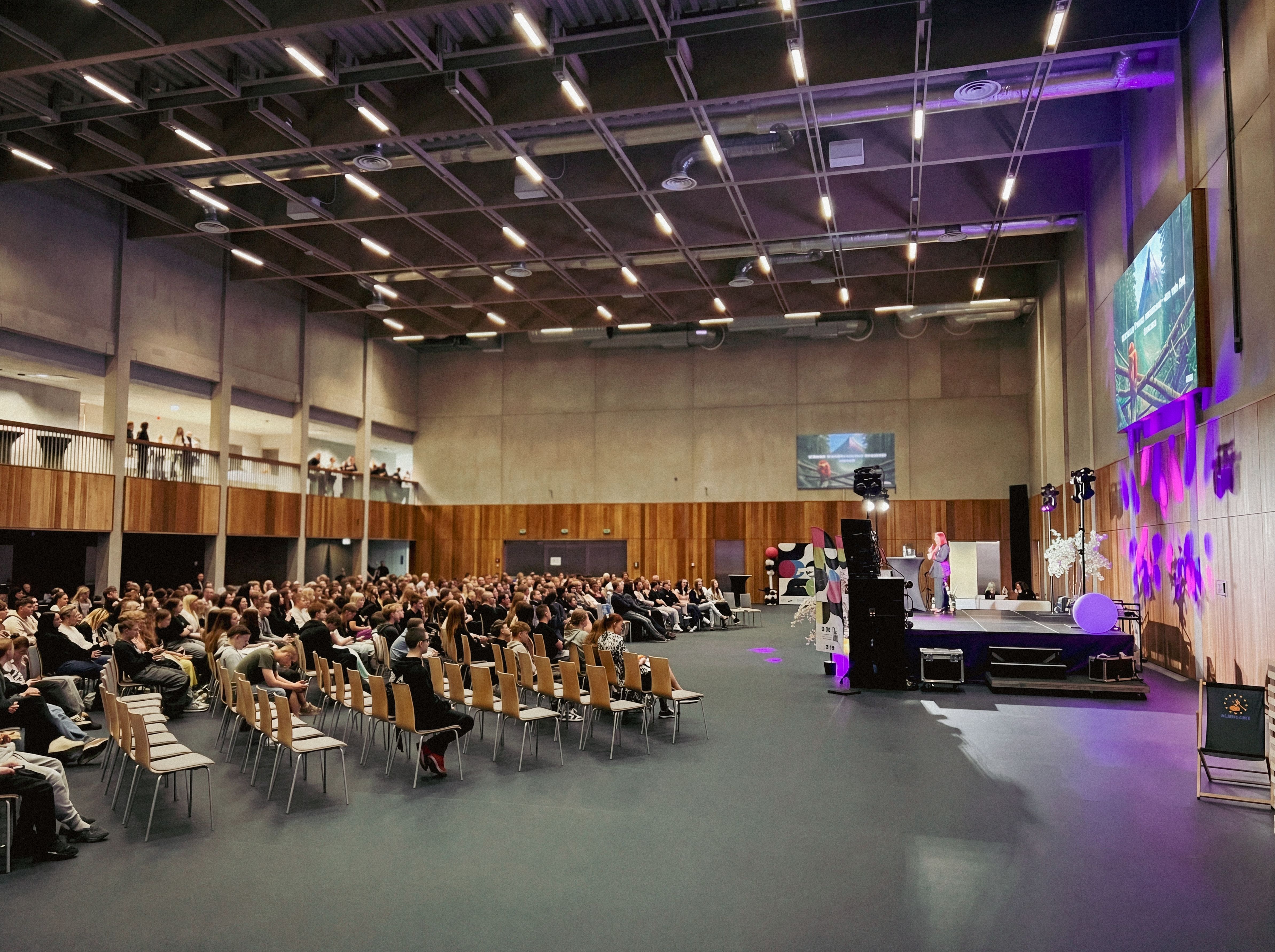 Tehvandi Hall for large conferences