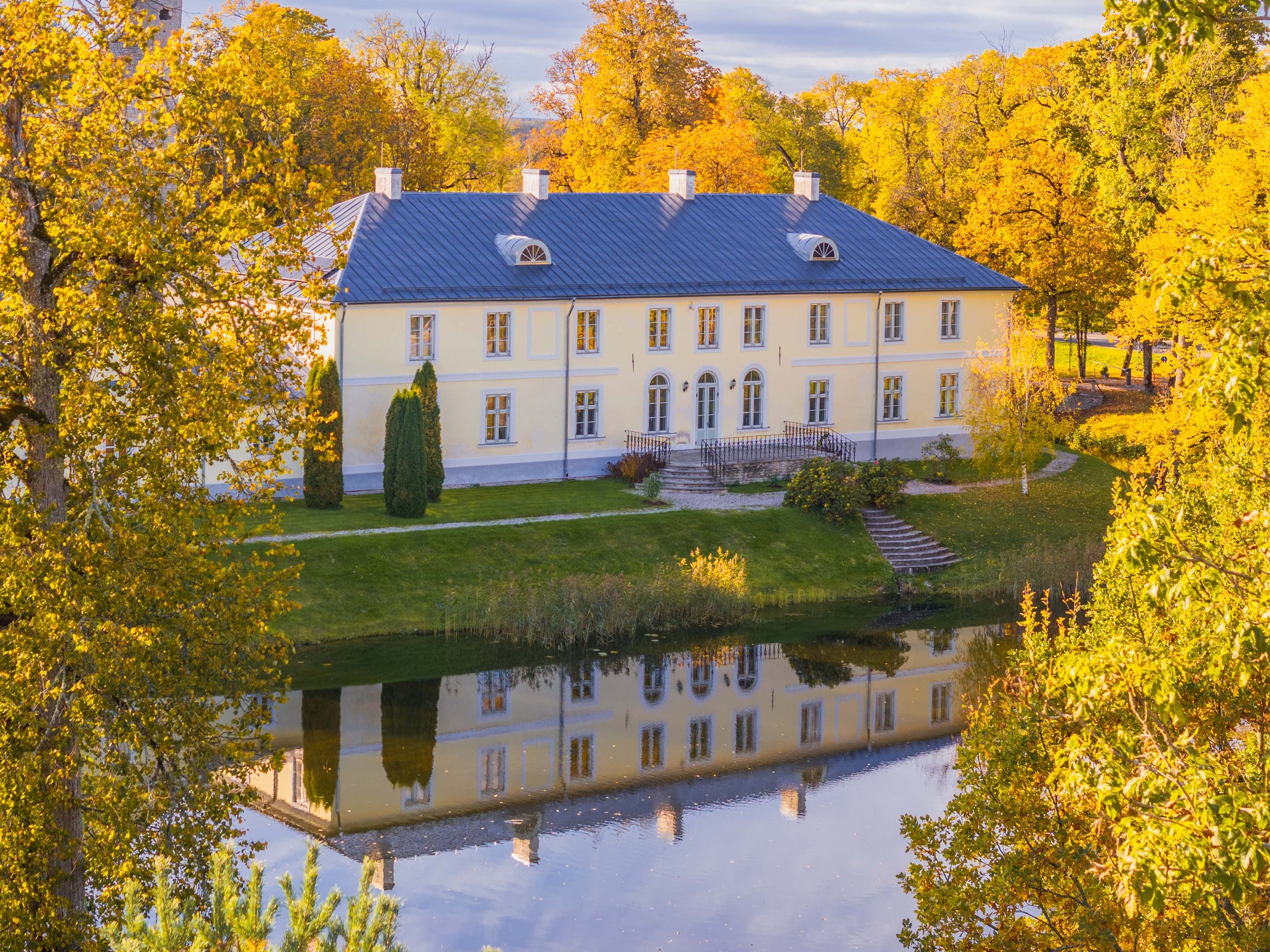 Padise mõis sügisel
