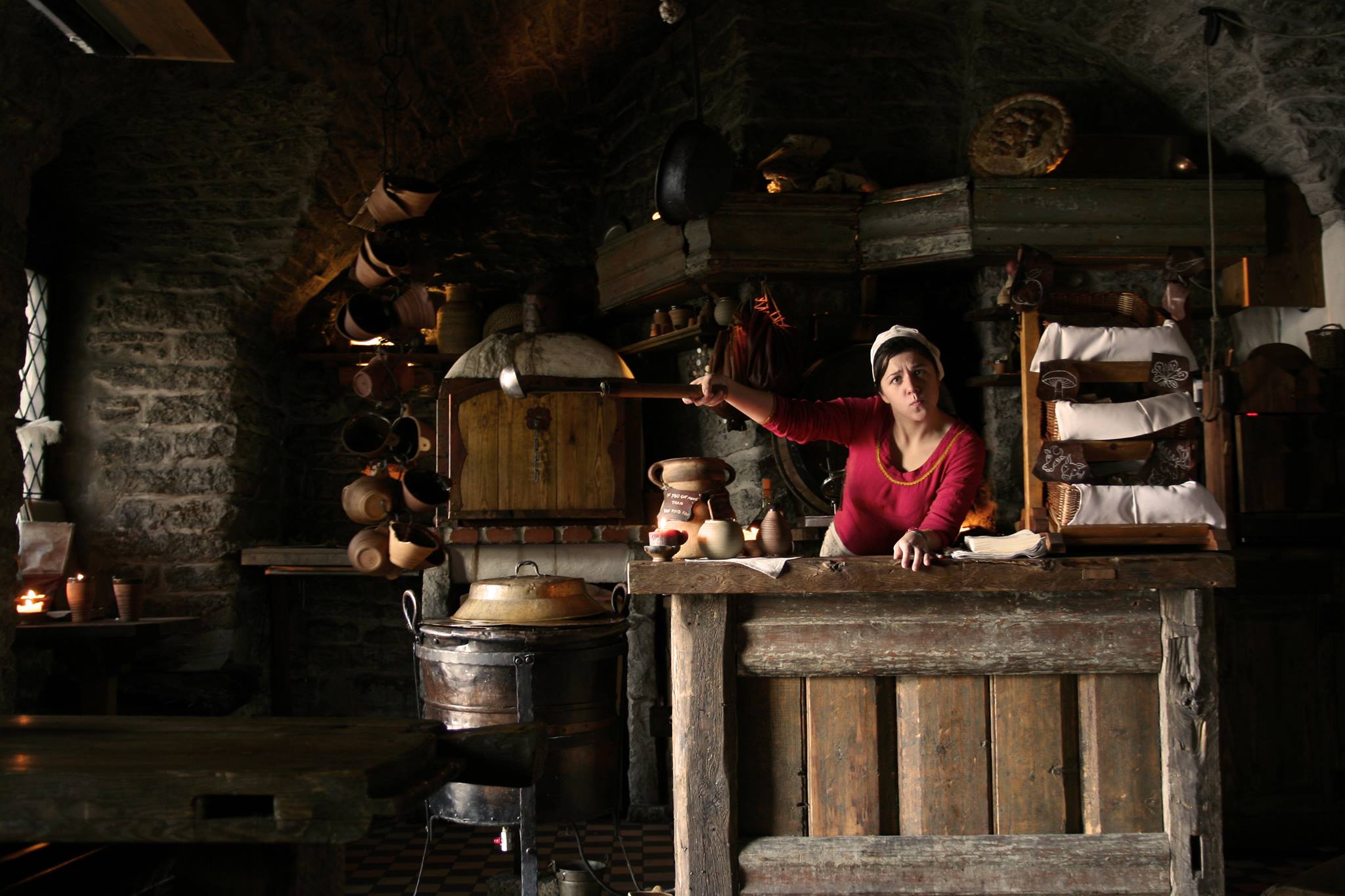 This tour is designed to introduce traditional Estonian food and drinks. We will also tell you fascinating stories about the history of Tallinn and Es