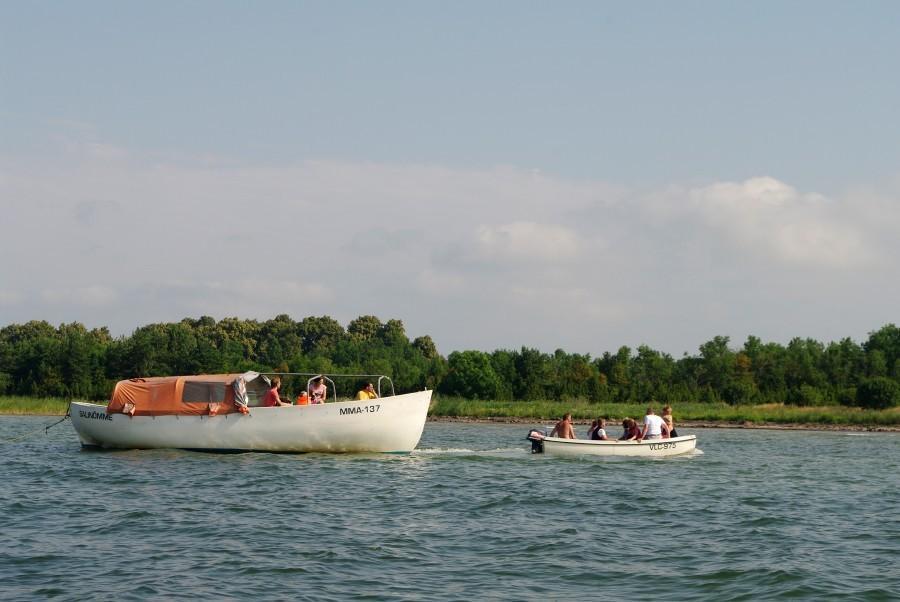 Mit dem Boot auf die Holme von Hiiumaa