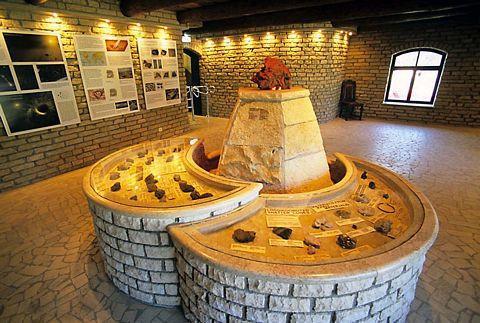 Museum für Meteoritik und Kalkstein in Kaali
