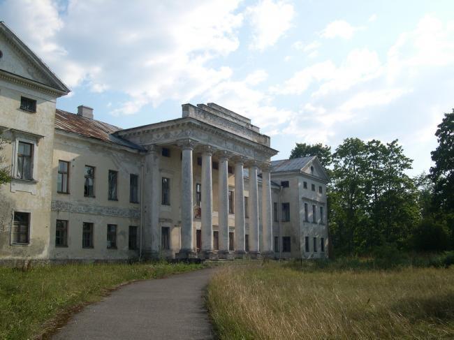 Das Herrenhaus Riisipere (dt. Riesenberg)